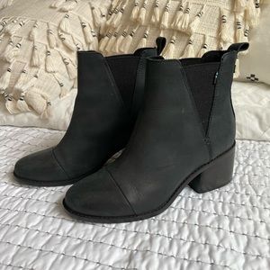 TOMS Black Chelsea Booties Leather Women’s Size 8